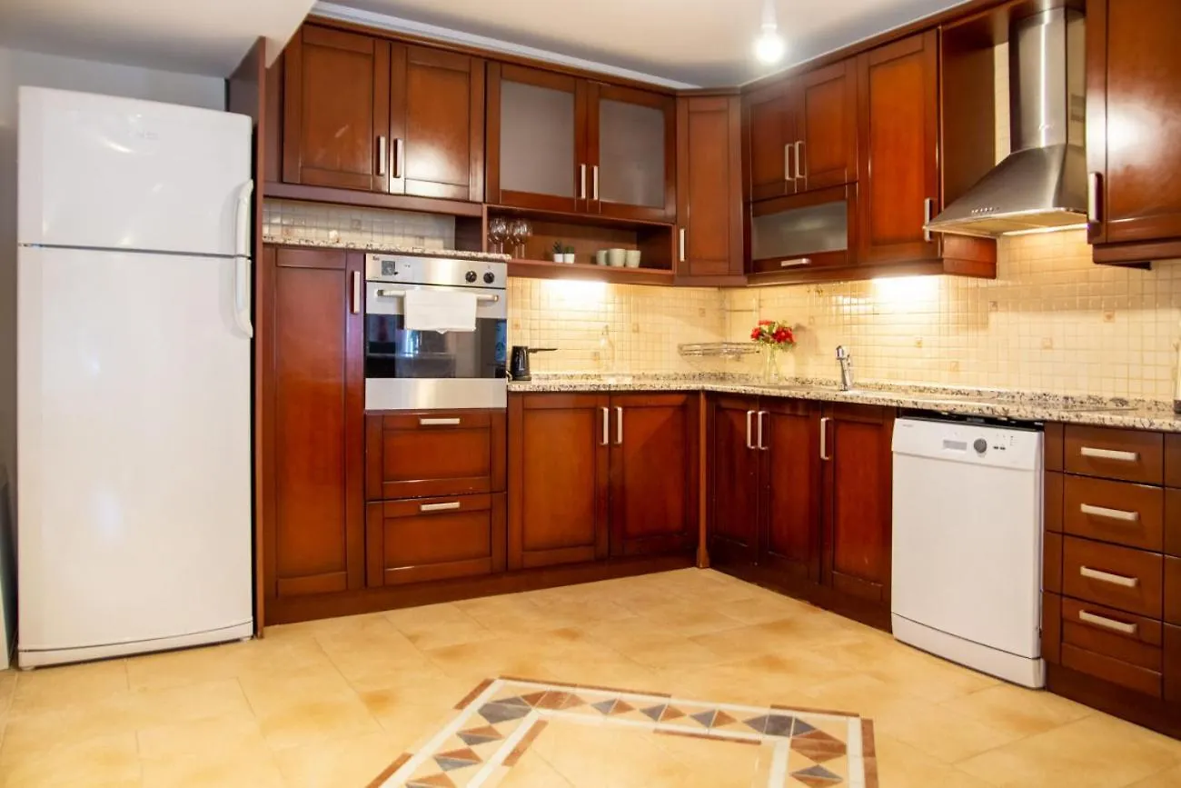 Balcony & Sea View Flat In Karsiyaka Apartment Izmir 0*,  Turkey
